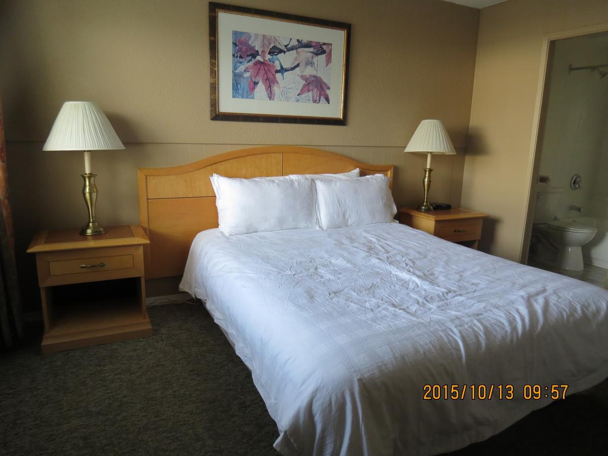 Bulkley Valley Motel New Hazelton エクステリア 写真