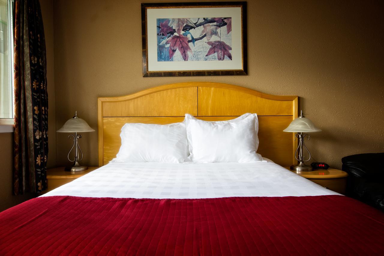 Bulkley Valley Motel New Hazelton エクステリア 写真